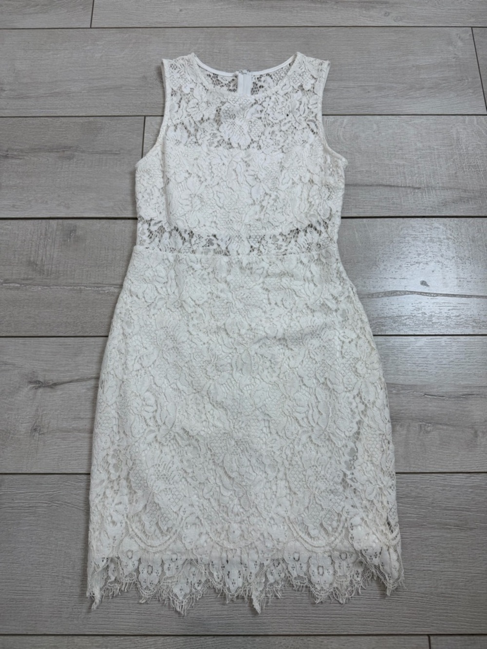 Lulus White Lace Sheath Dress – Size Small – Elegant / Bridal / Shower